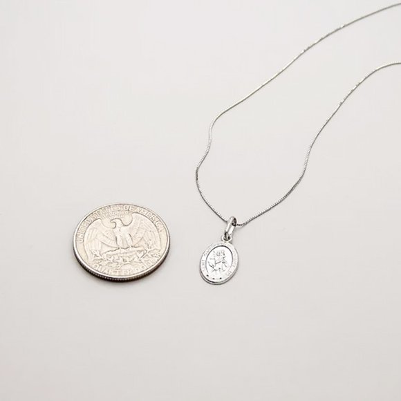 Solid 10K White Gold Saint Christopher Small Charm Pendant Stamped 10K Italy - Picture 7 of 7